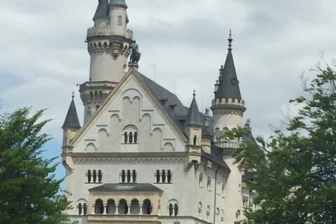 Munich to NEUSCHWANST. or ROTHENB or EAGLES NEST or SALZB combine