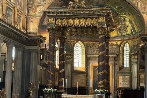 Basilica of Saint Mary Major lydguide og valgfrie tilføjelser