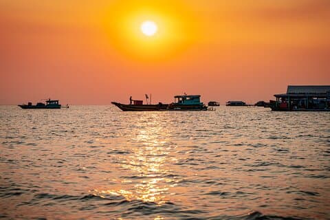 Kampong Pluk Sunset Tour and Local Market Visit