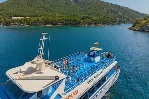 Escursione in barca a Cala San Vicenç ed Es Colomer