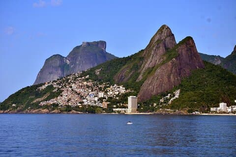 Morro Dois Irmãos Hikking + Vidigal Favela Tour