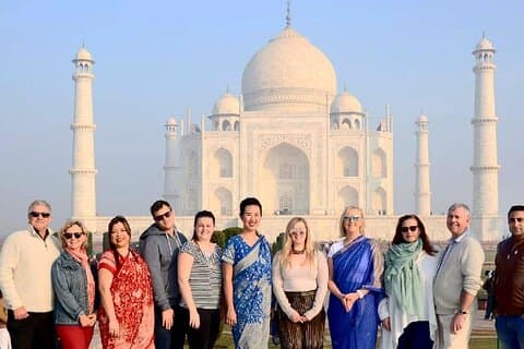 Visite nocturne du Taj Mahal et de la ville d'Agra au départ de Delhi