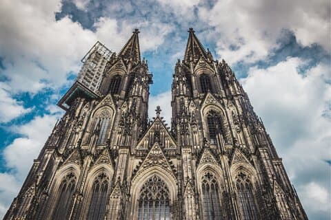 Cologne Scavenger Hunt & Self-Guided Audio Walking Tour