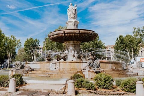 Essence of Provence på en dag : Aix, vinresa och byar