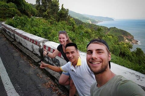 Hue till Hoi An via Hai Van Pass med engelsk guide och sightseeing