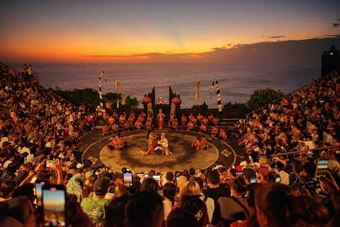 Kecak Fire Dance och Uluwatu Temple Sunset Tour