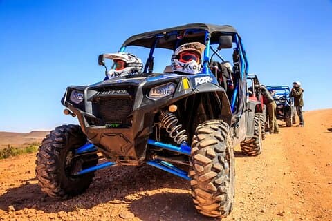 Giro in buggy nel deserto di Agafay con cena e spettacolo