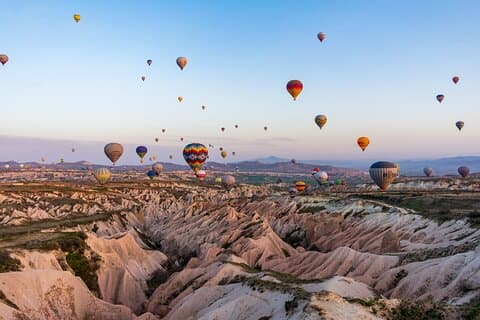 Tour in Cappadocia all-inclusive di 2 giorni da Istanbul e giro in mongolfiera