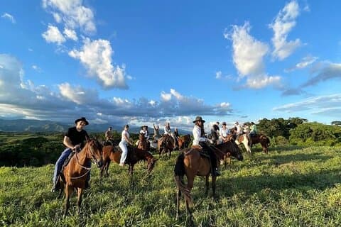 Exclusive Riding from Pereira: Experience Amazing LANDSCAPE+