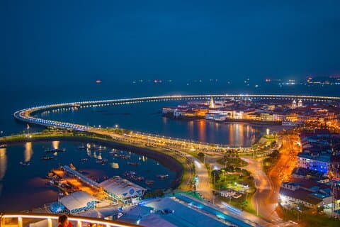 Descubra a Cidade do Panamá à noite – Skyline, Casco & POI Experience