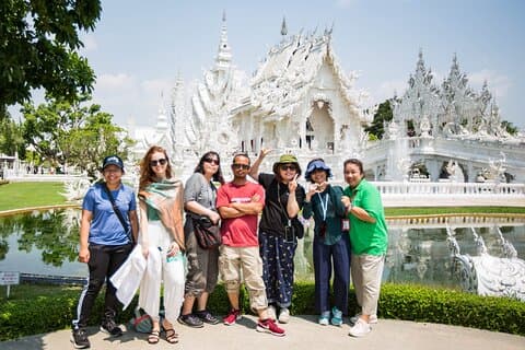 Visite des temples de Chiang Mai et de Chiang Rai avec transfert premium