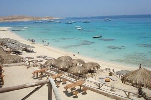 Hula Hula Island Vannsport, Parasailing og Lunsj - Hurghada
