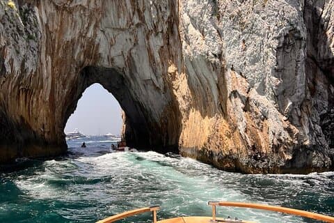 Capri semi-privat båttur og bysightseeing fra Sorrento