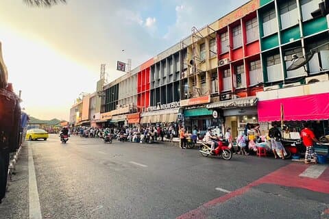Culinary adventure in Mueang Non with Small group