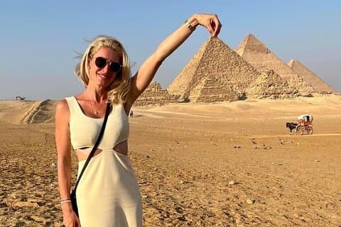 Cairo Pyramids and Museum with lunch by Bus from Hurghada