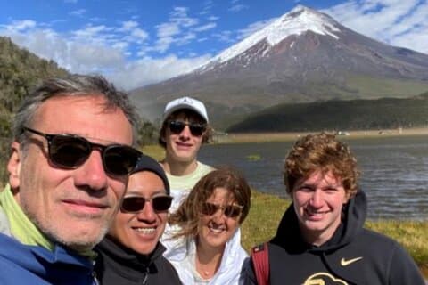 キトのコトパクシ火山プライベートツアー