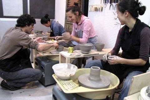 Tokyo 6 timers privat guidet tur og keramikfremstillingsoplevelse