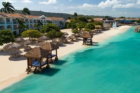 Traslado privado desde el aeropuerto de Montego Bay hasta Sandals Montego Bay