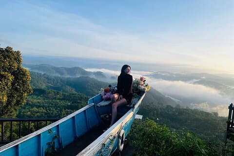 Molnjakt och fascinerande Dawn Glow Da Lat-morgontur