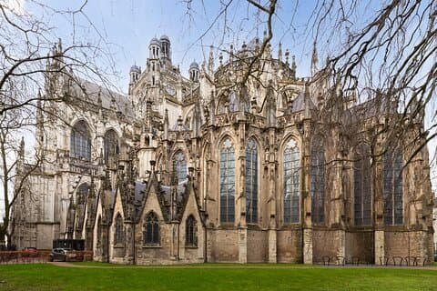 Den Bosch: City Walk Audio Guide in 7 Languages on your Phone
