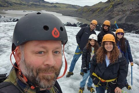 Excursion privée d'une journée : Explorez la côte sud de l'Islande et la randonnée sur glacier
