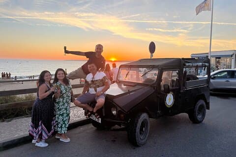 Safari in jeep al tramonto con cena a base di champagne e pollo Piri Piri