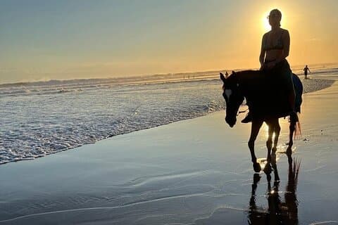 Bali Paardrijden seminyak strand Zonsondergang Rit
