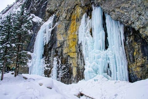 Grotto Canyon Majestic Ice Walk tour from Banff, Calgary, Canmore