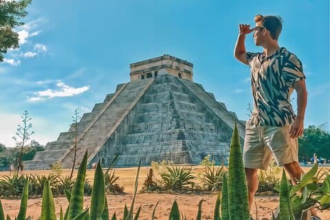 Chichen Itza, Yucatecan Buffet, Cenote Saamal and Valladolid