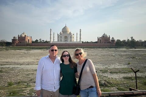 All Inclusive Taj Mahal, Agra Fort och Baby Taj Tour från Delhi