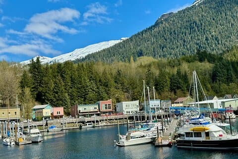 Lumberjack Show and Harbor Haus Crab Feast