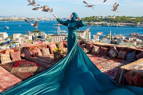 Photoshoot sur le toit de robe volante à Istanbul (2concepts, 1robe)