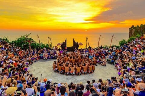Ikonischer Uluwatu Sonnenuntergang & Kecak Feuertanz – Private Halbtagestour