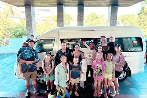 Alquiler de coches privados en Bali con conductor de habla inglesa