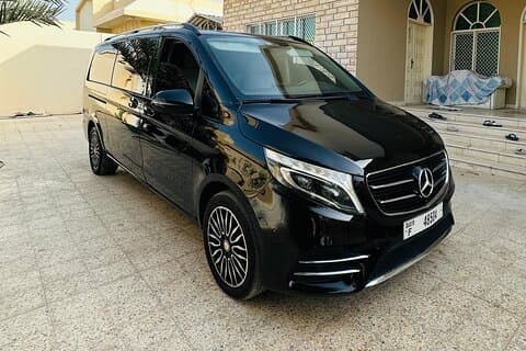 Visite de Dubaï et d'Abou Dhabi en Mercedes Benz Viano avec chauffeur (privé)
