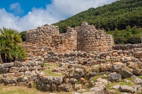 Alghero: tour en grupo pequeño por Nuraghe Palmavera y Porto Conte Park