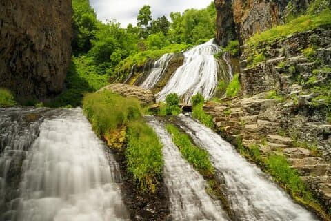 Tour privado a Khor Virap, cueva o bodega Areni, Noravank, Jermuk, cascada