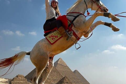 Kamel eller hest Ride i ørkenen når som helst fra Kairo eller Giza hoteller