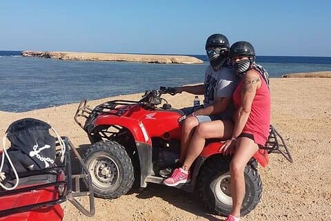 Tour de la mer et du désert en quad