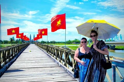 DMZ historie tur i privat bil med engelsk chauffør i Da Nang