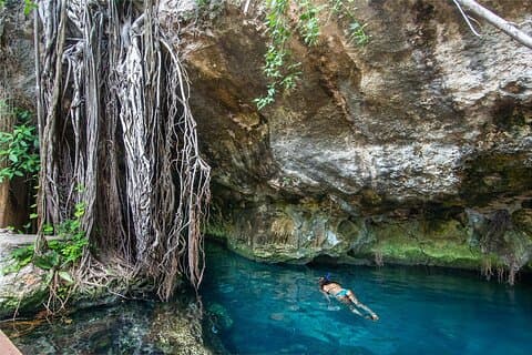 Dagtrip naar Tulum Maya-ruïnes en bezoek Cenote Nohoch met lunch
