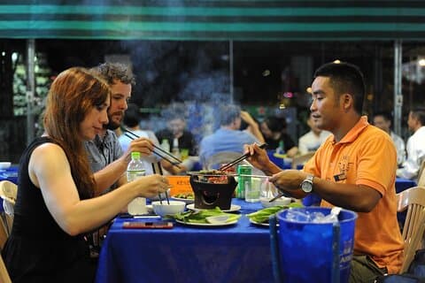 Hue Street Food-Abenteuer mit Cyclo Probieren Sie das Beste von Hue