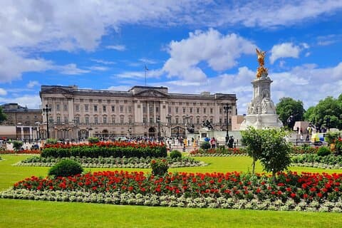 ロンドンの名所を巡る半日プライベートウォーキングツアー