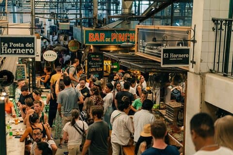 Visite historique de San Telmo avec cuisine de rue, boissons