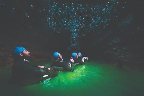 Black Water Rafting Semi Private Tour fra Auckland