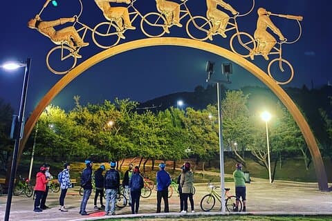 Sunset Mapocho River Bike Tour