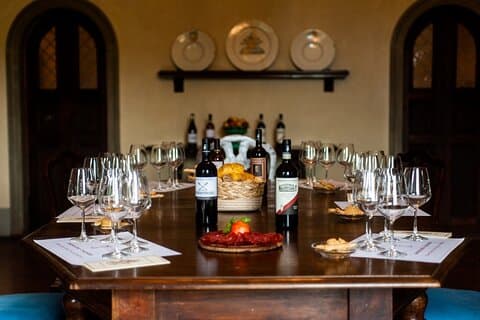 Esplora e assapora 3 vini squisiti alla Tenuta Bossi