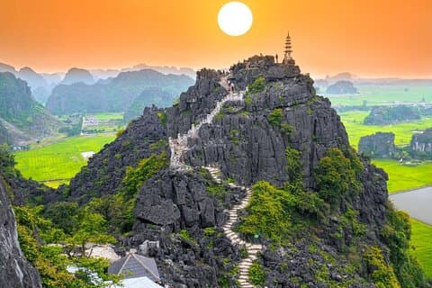 Ninh Binh Sunset Motobike Tour: Mua Cave & Hoa Lu Ancient Town