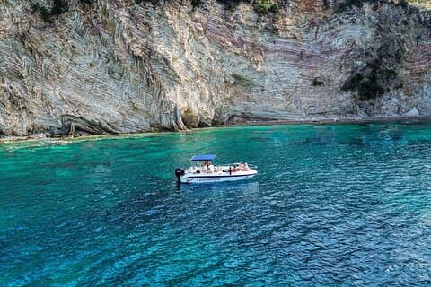 Saranda: visite en bateau à Kakome, grotte cachée et plages, avec tuba.