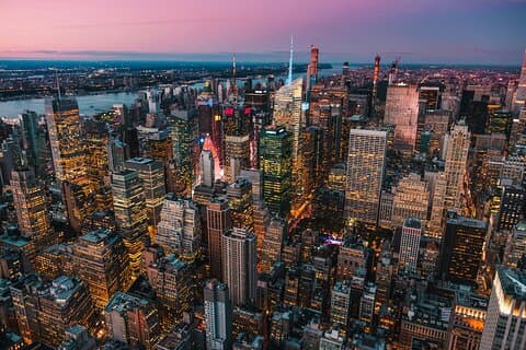 Traslado Privado : Aeropuertos de Nueva York a Manhattan –105 Min Free Wait